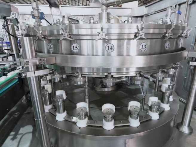 KIWL: Leading the Way in Glass Bottle & Can Filling Technology with the 12000 Se