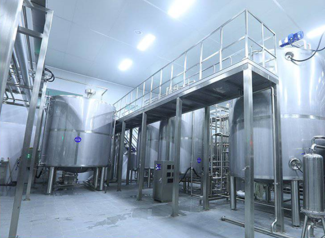 Application Prospects of Mineral Water Filling Equipment in the Catering